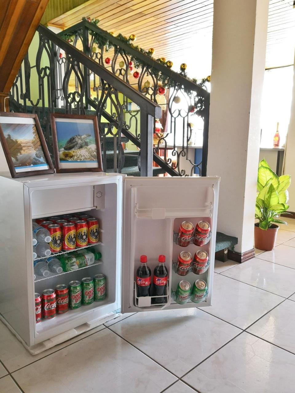 阿拉胡埃拉Vida Tropical住宿加早餐旅馆 外观 照片